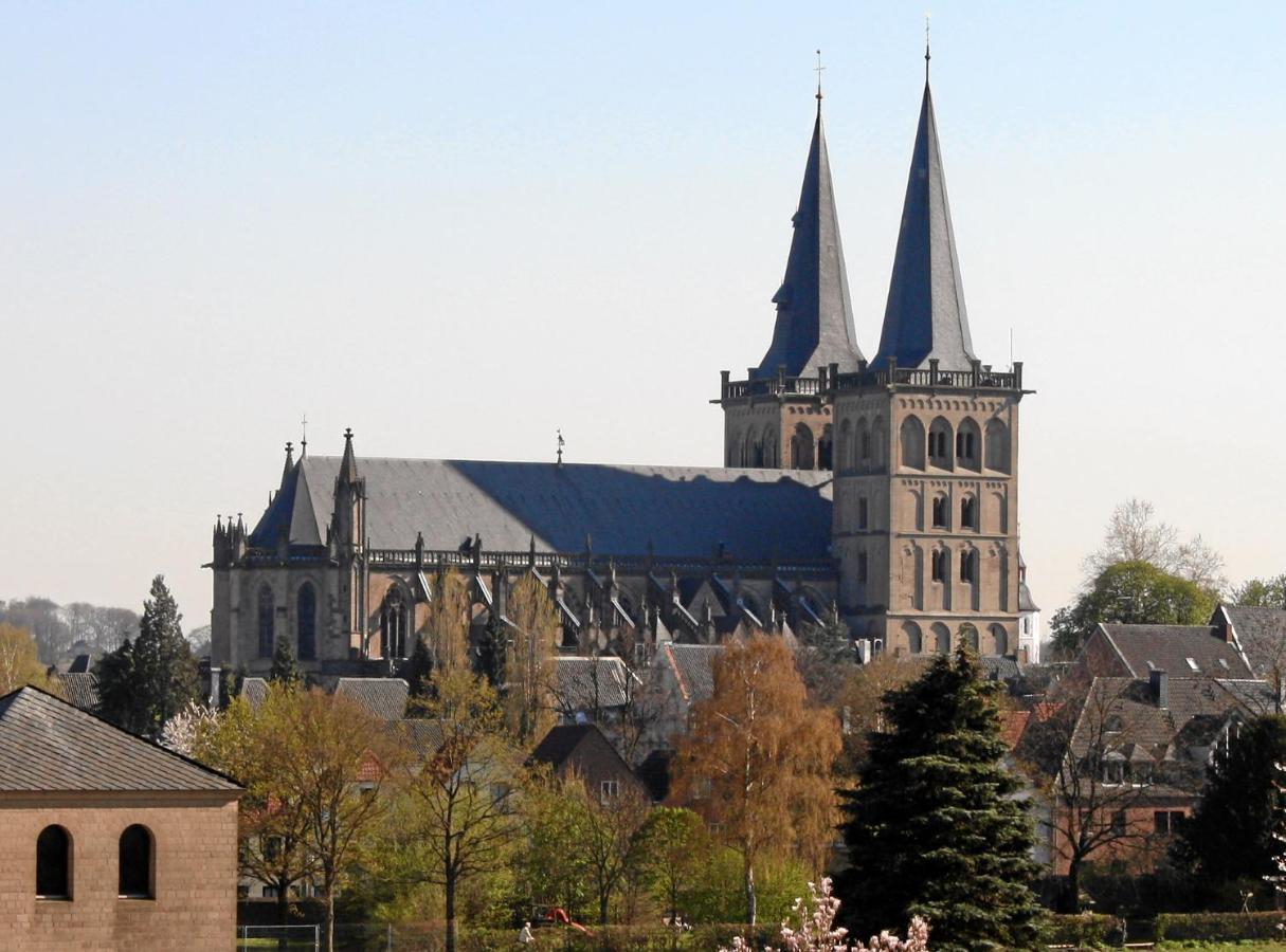 Wohnen Im Alten Amtsgericht Im Herzen Von クサンテン エクステリア 写真